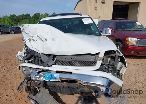 2005 Chevrolet Avalanche 1500 Z71 from USA, damaged, VIN 3GNEK12Z25G284906